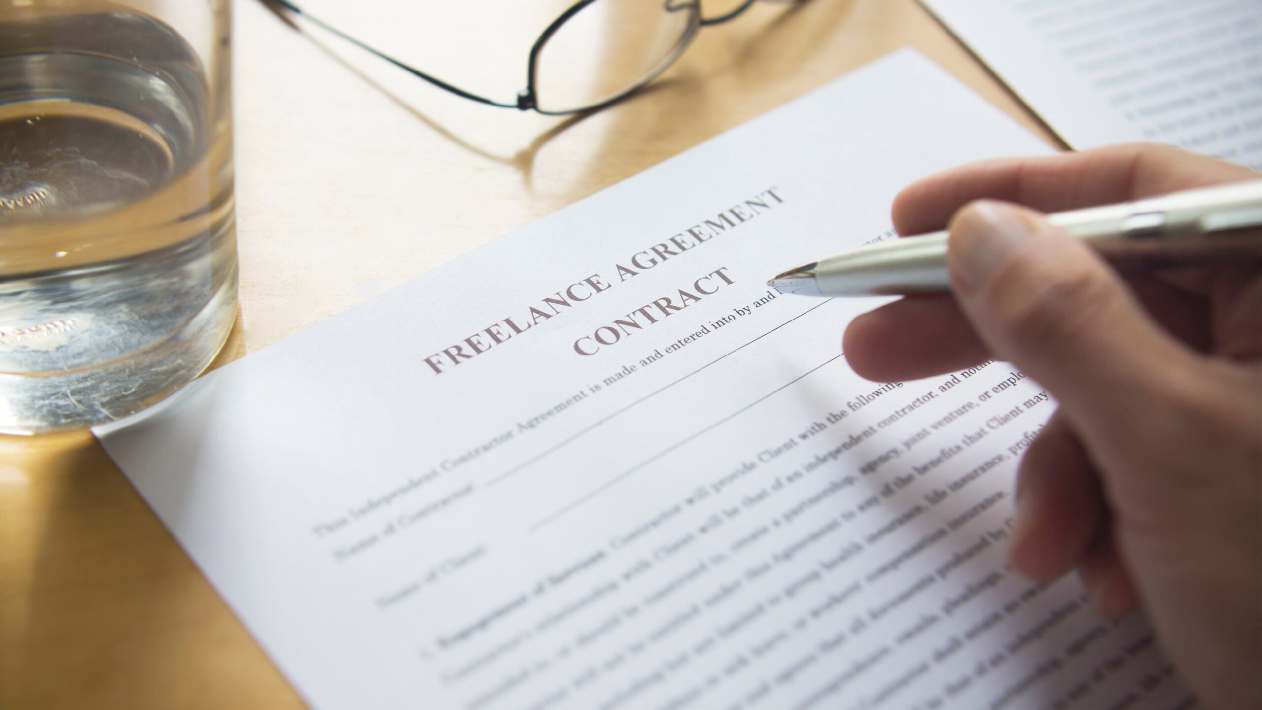 What Should I Include in a Freelance Contract? - Here are some things you need to include in your freelance contract